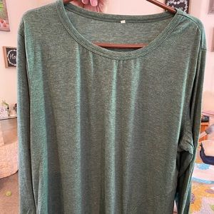 No brand tag, long sleeve shirt, womens size 2x